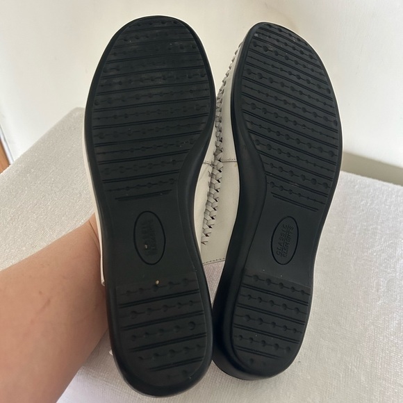 Classic Elements Size 9 1/2 Vintgae Sandal - Picture 7 of 10